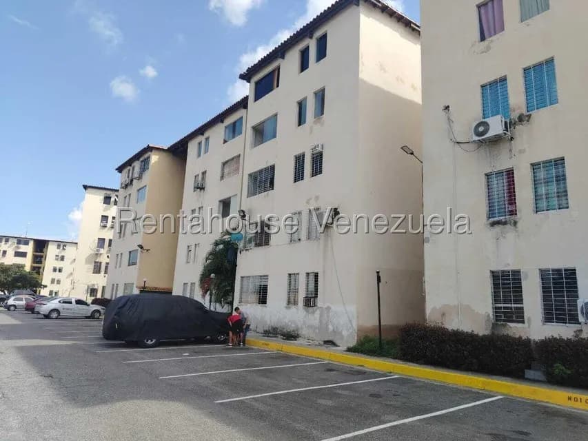 Apartamento (Planta Baja) en Venta en Paraparal, Carabobo