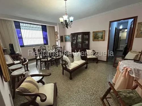 Apartamento En Venta Colinas De Bello Monte. 20649