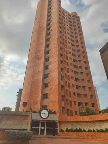 Amplio Y Cómodo Apartamento Edif. Mi Encanto, Sector Paraíso, Maracaibo. Lr