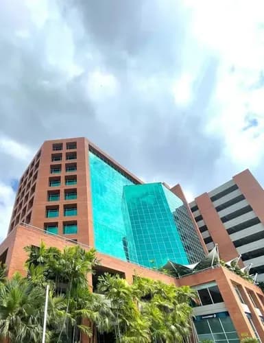 Alquiler De Oficina Centro Empresarial Lechería