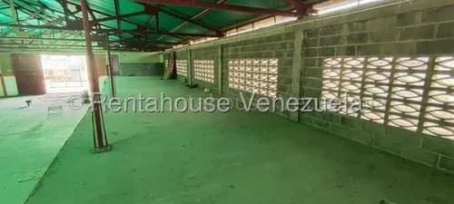 Galpó En Alquiler En Complejo De Galpones En Zona Industrial 2 Barquisimeto, Con Vigilancia 24/7, Portón Privado, Karen García, Cód, 26-8313.