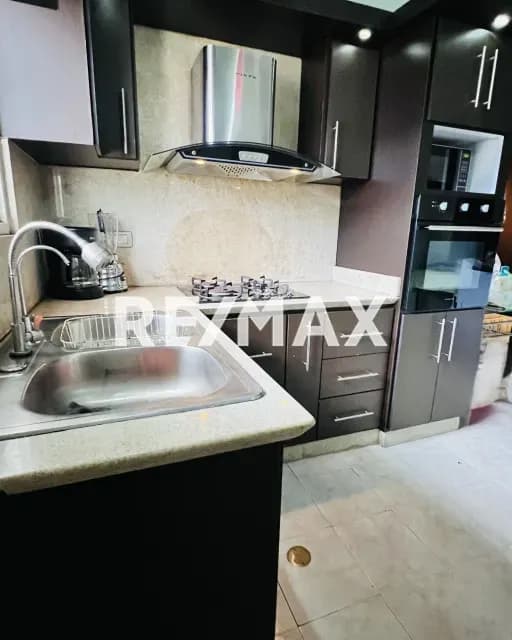 EN VENTA CASA EN LA URBANIZACIÓN LA GOMERA II, ACARIGUA