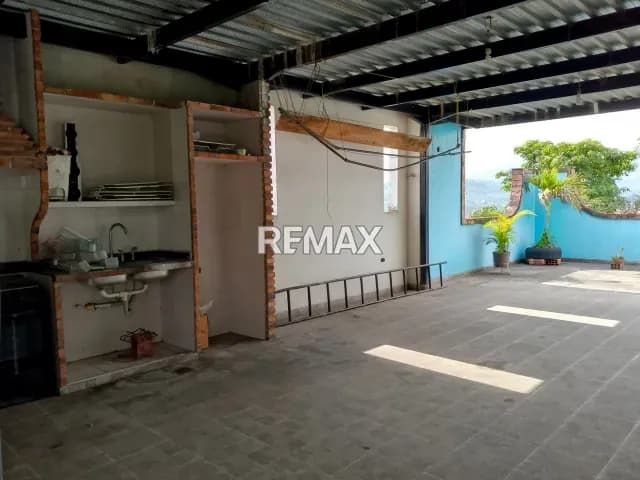 APARTAMENTO CON TERRAZA en alquiler