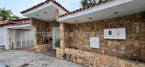 Agp Oportunidad! Casa En Venta En Macaracuay, En Calle Ciega 25-24923