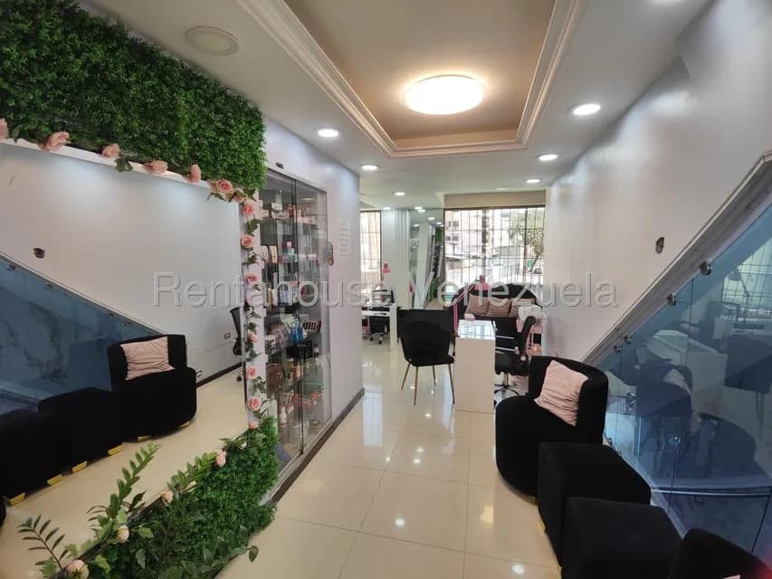 Comercial (Local Comercial) en Alquiler en Los Rosales, Distrito Metropolitano