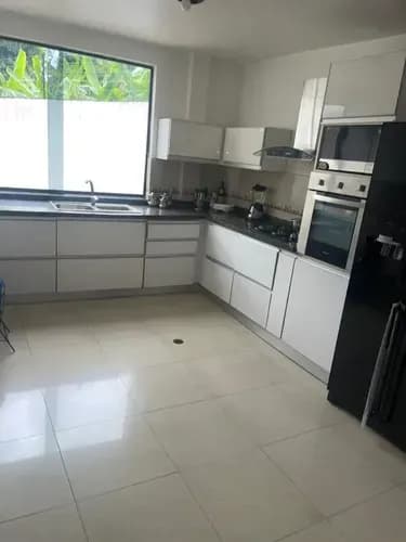 Yn(diandelga) En Venta Casa En Trigal Norte Sector Las Clavellinas Valencia Carabobo Conjunto Cerrado Con Vigilancia 24/7 348m 2 Pisos Planta Baja Amplia Sala Comedor Con Puerta De Vidrio Hacia E