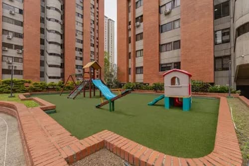 Apartamento - Venta - Los Dos Caminos - 170m2 - Gd