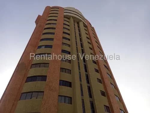 Adl. Bonito Y Espacioso Apartamento En Venta Sector Santa Rita Maracaibo
