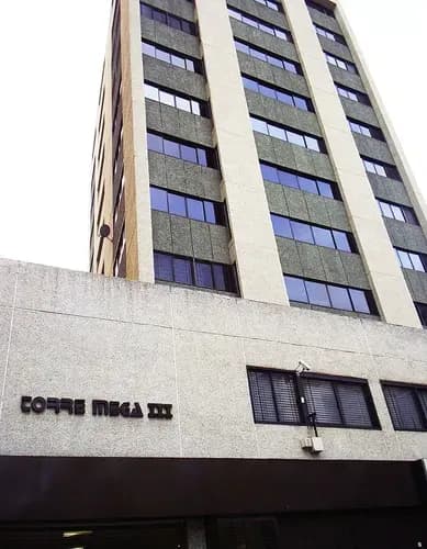 Alquilamos En Torre Mega Iii, Las Delicias, Cercana A Pdvsa, Manejable Oficina De 55m2 Semi-amoblada Con: Recepción, 3 Cubículos Cerrados, Open Space (3 Ptos), Baño, Estacion Alquilado, Sbna. Grande.