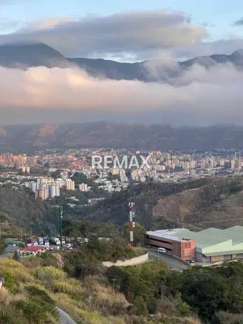 Apartamento 83m 3H-2B-2 P Amoblado. El Encantado Humboldt