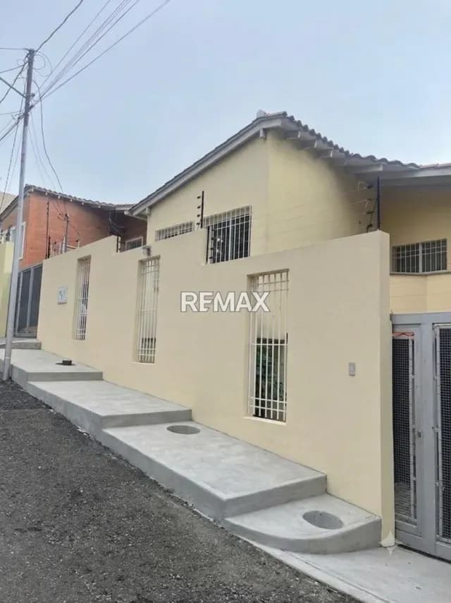 Casa a Estrenar en Venta – Lomas del Manzano