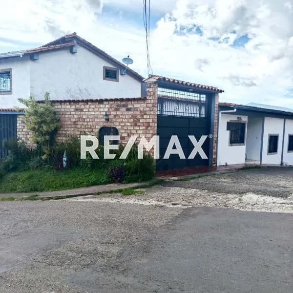 SE VENDE CASA DE CAMPO VIA CASA DEL PADRE , LOBATERA