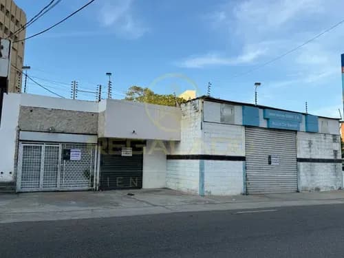 Esgv-136 Zona Norte Galpon Con Locales Avenida Cecilio Acosta