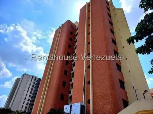 Yoselin Cabesas Vende Apartamento Resd. Habitat Plaza 26-8993 Yc