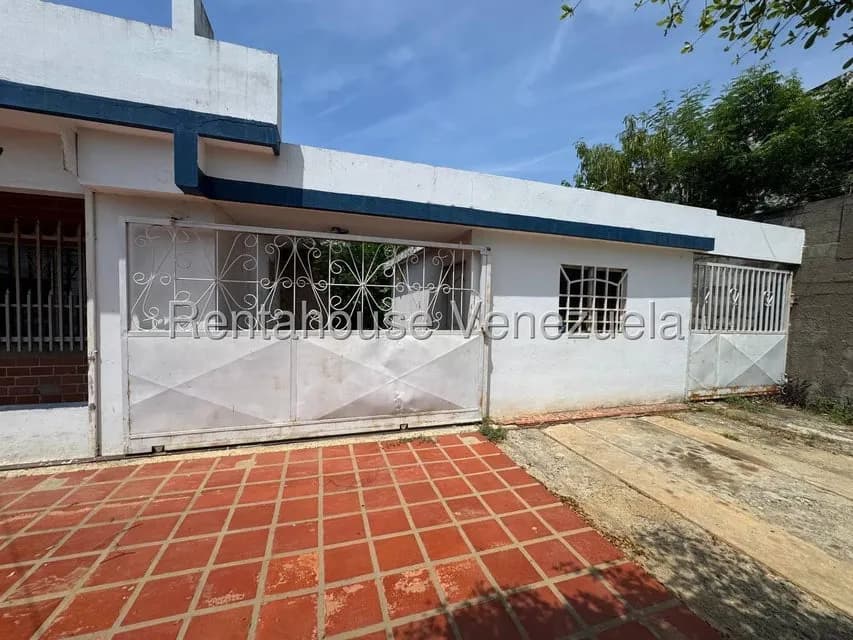Comercial (Local Comercial) en Venta en Avenida Intercomunal, Zulia