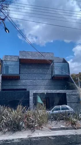 Edificio Industrial En Venta En Av Michelena Valencia