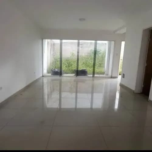 Lorena Inojosa Vende Townhouse Inth-270 Remodelado Ubicado En San Diego. Res Villa Sofia (a 250 Metros Del Club Madeirense). **clientes Directos**