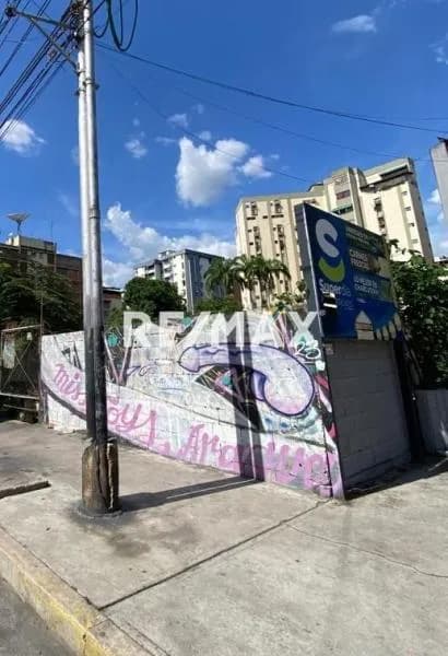 Terreno en venta calle Sucre San Isidro.