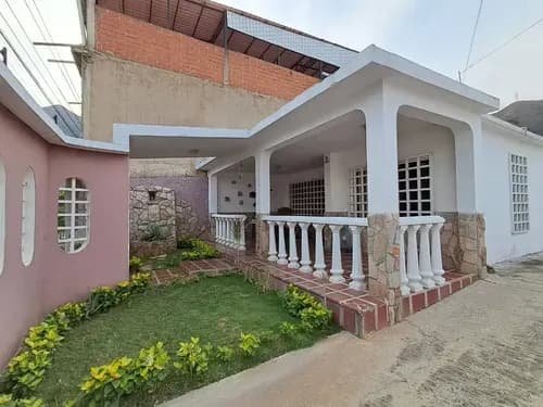 Casa En Venta En San Diego Urn La Esmeralda Gz
