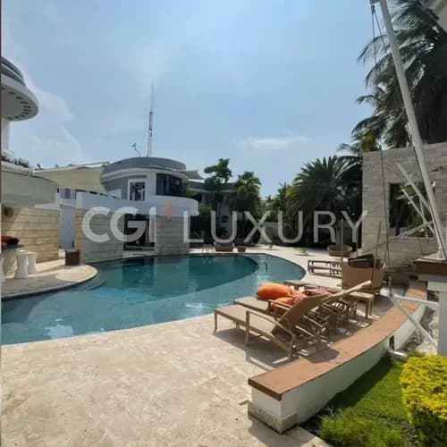 Cgi+ Luxury Rental Lecheria Alquila Por Mes Y Por Día Amplia Casa En Las Villas