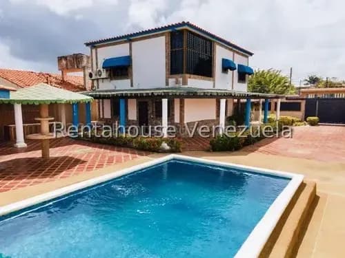 Casa En Venta En Higuerote Cr- 25-6052