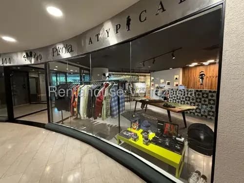 Local Comercial En Alquiler En Cc. La Viña Valencia Lr Carabobo Zona De Alta Revalorización