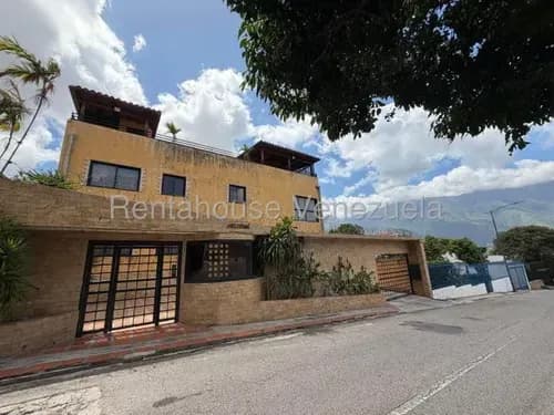 Apartamento En Alquiler, Donde La Tranquilidad, La Comodidad Y La Privacidad Se Combinan A La Perfección. Ubicado En Una Zona Residencial Y Exclusivo En Colinas De Bello Monte Mls #26-21048