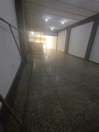 Local Comercial En Av Principal De Tocuyito Costa De 122