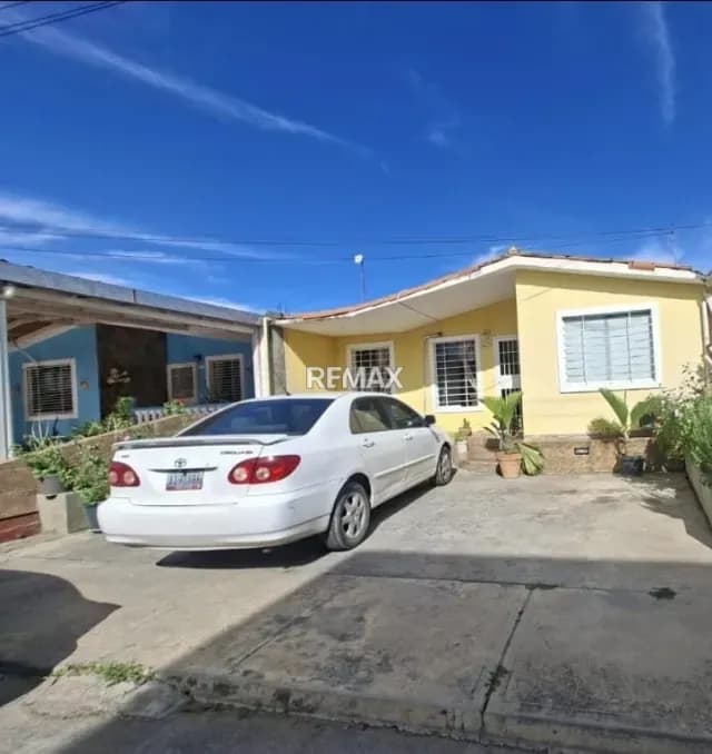 Casa Venta Urb Yucatan El Cuji