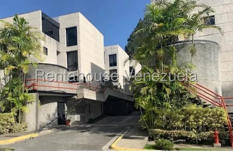 Townhouse (Multiples Niveles) en Venta en La Boyera, Distrito Metropolitano
