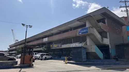 Fp 321392 Local Comercial De Máxima Visibilidad Zona De Alto Tráfico Puerto Cabello Solo Clientes
