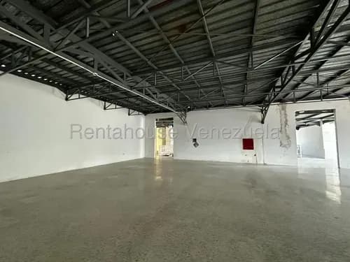 Amplio Local Comercial En Alquiler En Centro De Barquisimeto, Maritza Lucena, Cód. 25-18631, Listo Para Adaptarlo A Tu Gusto,