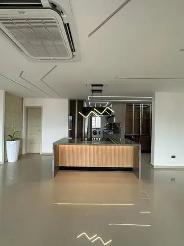 Hc Nueva Cahc Apartamento De Lujo En Residencias Capri Palace Urbanización La Trigaleña Valencia Consta De 189 M2 3 Habitaciones ( Habitacion Principal Con Bañ