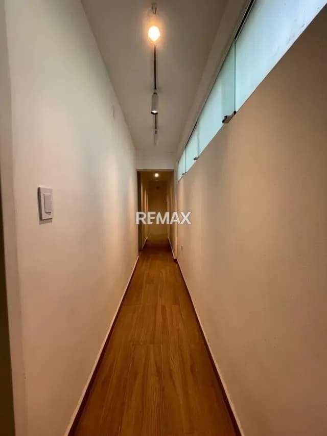 Se alquila mini apartamento 30 mts para una sola persona femenina