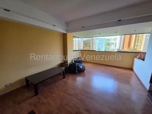 Apartamento En Alquiler Cerro Verde #26-18531