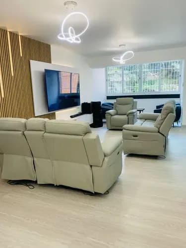 Apartamento De Lujo En La Boyera.