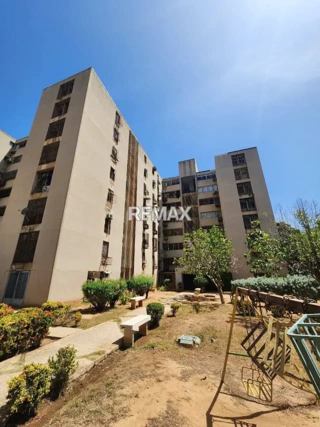 VENDE APARTAMENTO EN RESIDENCIAS PALAIMA