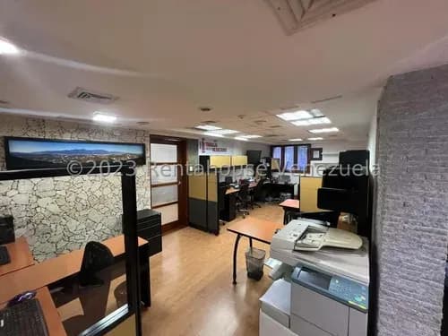 K.f Amplia Oficina En Alquiler En Las Mercedes Mls 24-4344