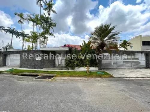 Casa En Venta Macaracuay Mls #26-8785