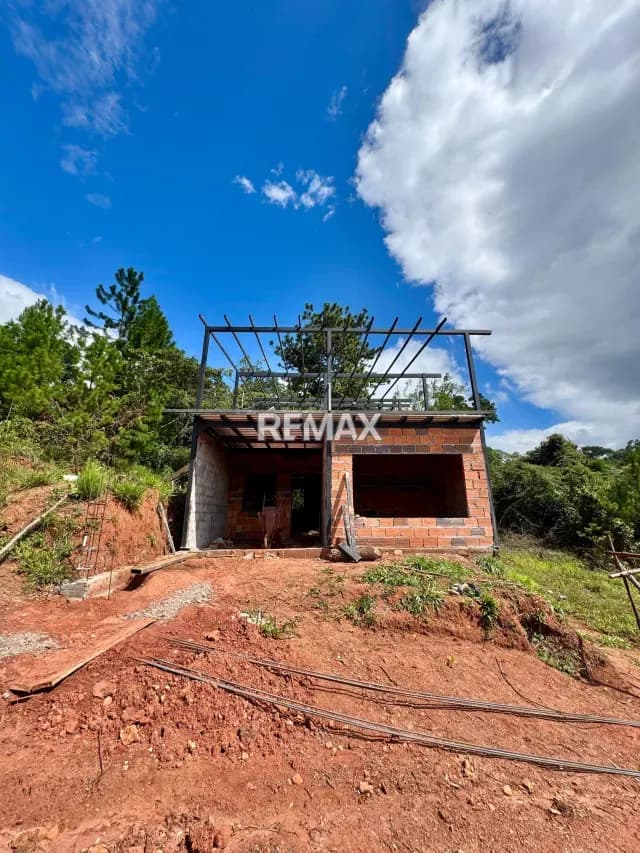 VENTA DE CASA OBRA GRIS CUEVA DEL OSO