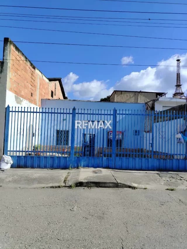 Venta de casa en la carrera 13C entre calles 48 y 49 centro Barquisimeto