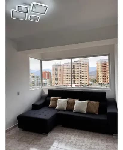 En Venta Apartamento En Mañongo Tipo Estudio Resd Piedras Pintada Nlh