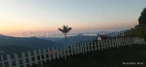 Terreno En Venta En La Colonia Tovar Aragua 26-19631 Ig