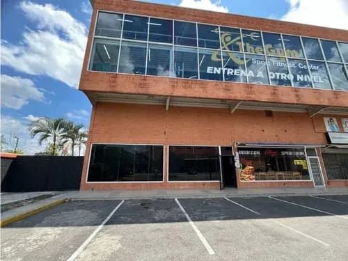 Local Comercial En Alquiler, Cc Cahiua, Cagua.