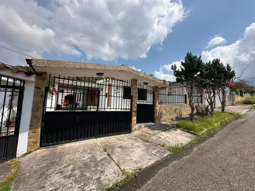 Casa En Venta En Las Acacias Ms