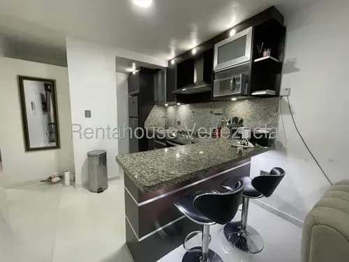 Disfruta De La Máxima Exclusividad En Este Impecable Apartamento Con Acabados De Lujo Y Ubicación Privilegiada, Diseñado Para Quienes Buscan Confort, Elegancia Y Cercanía A Todo En Un Solo Lugar;