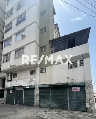 Local Comercial en Alquiler Calle 49 entre Carreras 18 y 19 Zona Oeste - Barquisimeto