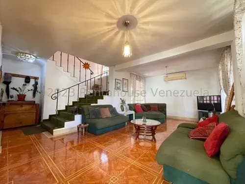 Casa En Venta Maracay San Jacinto Maracay 25-14404 Yb