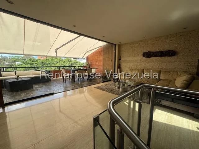 Apartamento (Duplex) en Venta en Los Naranjos de Las Mercedes, Distrito Metropolitano