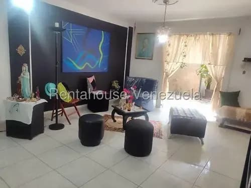 Townhouse En Venta Ubicado En Urb. Morichal La Victoria #26-8991 Rm